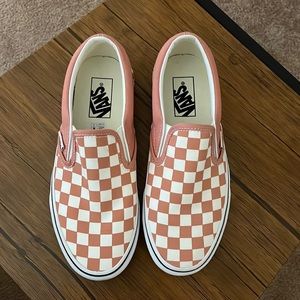 HP! 💕 Pink & White Checkered Vans